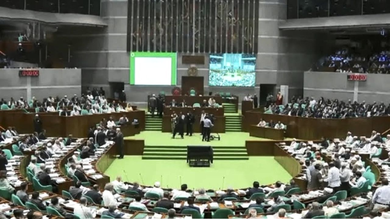 পৌরসভা নির্বাচনে থাকছে না দলীয় প্রতীক, সংসদে বিল পাস