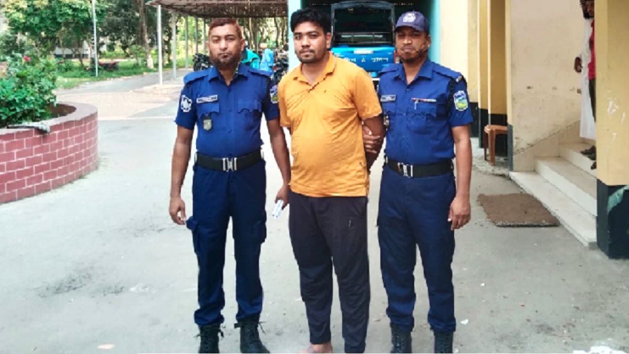 টাকা আত্মসাত মামলায় যুবলীগ নেতা গ্রেপ্তার